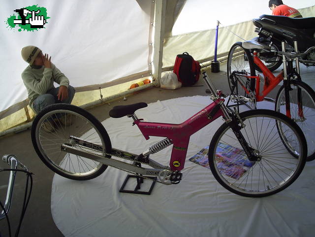 1204608221_CA18APLF.jpg
