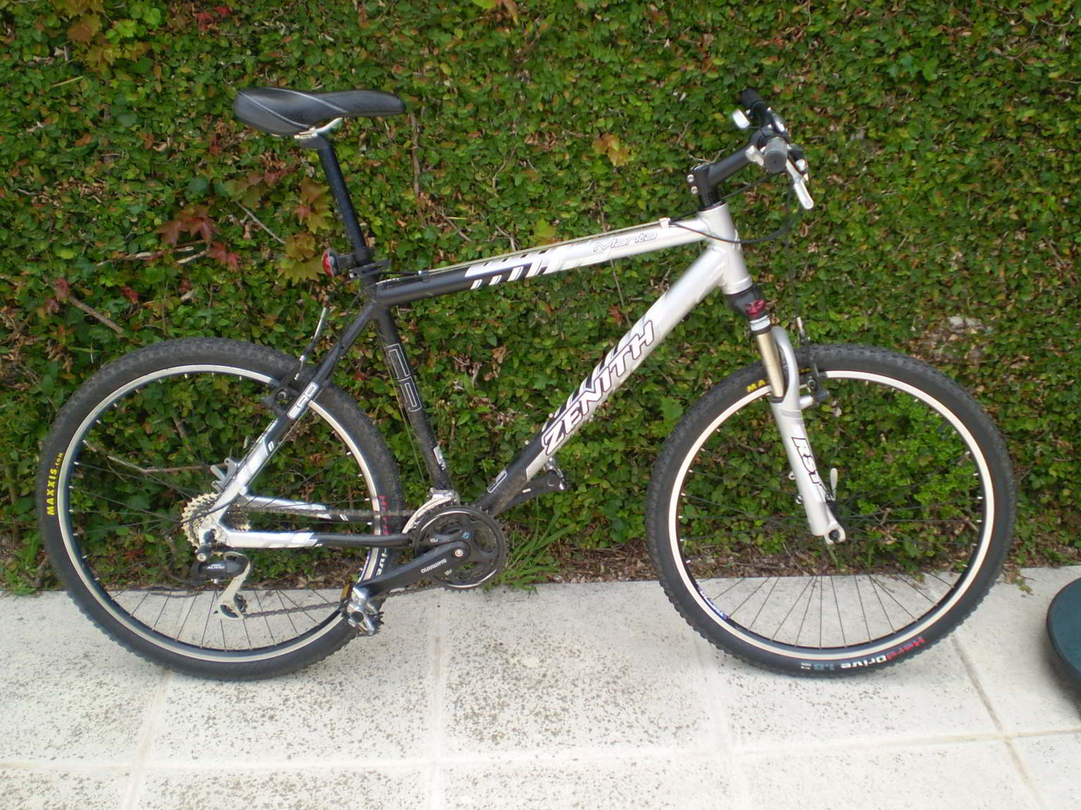 ZENITH MANTA (2008)
