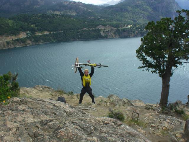 Sobrevolando el Lacar