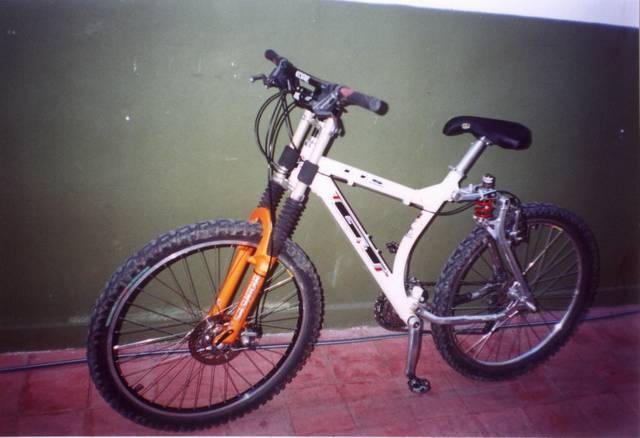 Vendo  CUADRO GT LTS 2000