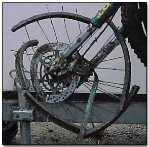 mama!!! se me rompio la bici...
