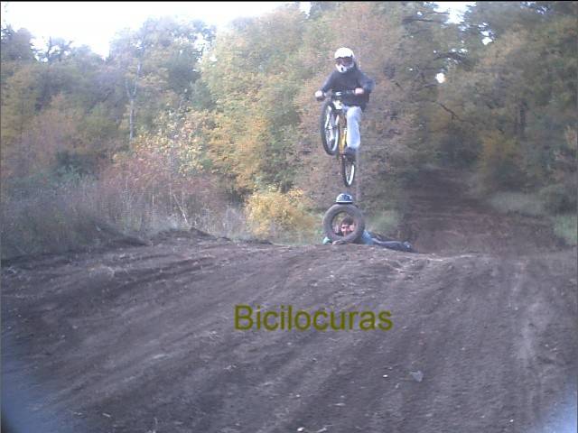 salto a una rueda con lucas amado adentro