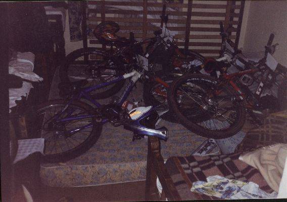 HOTEL BIKER