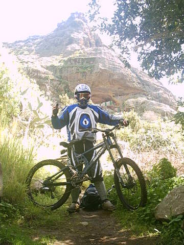 DH Canario