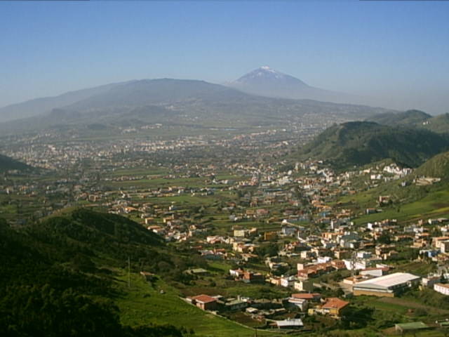 Cruz del Carmen . (Mirando el Teide)