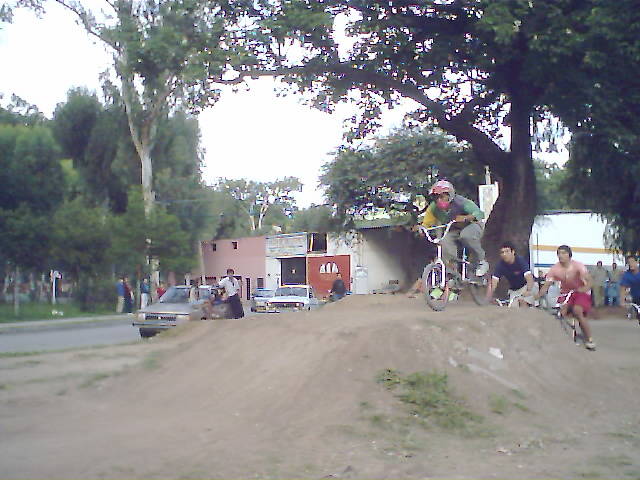 salta bmx