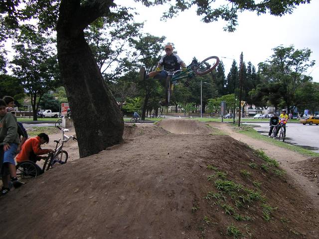 guille tedwy-bmx en salta-