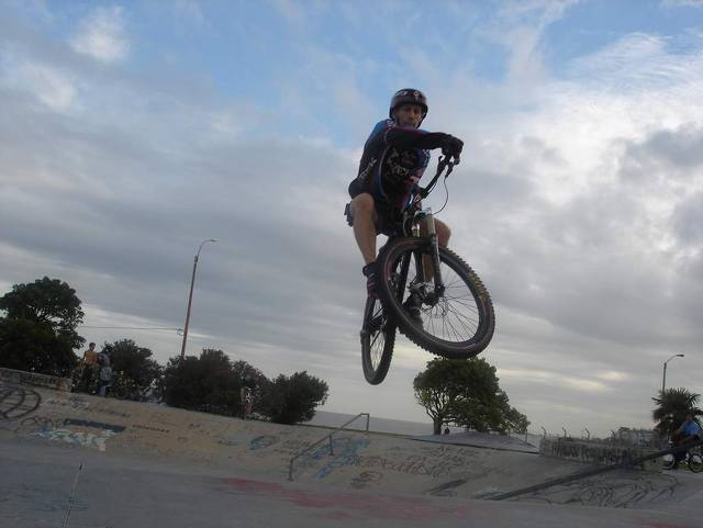saltando enes dskatepark de kibon