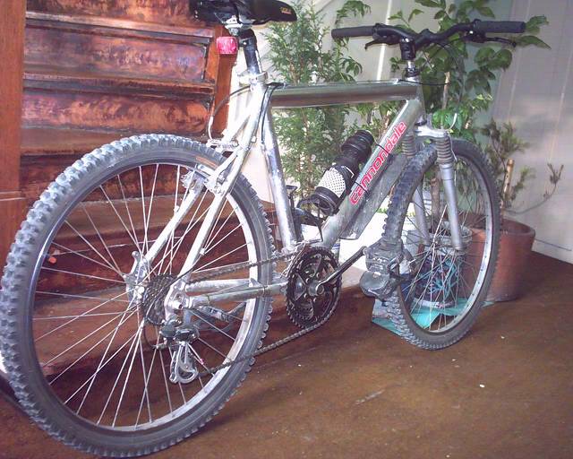 3 fotos de mi bici, antes y despuès