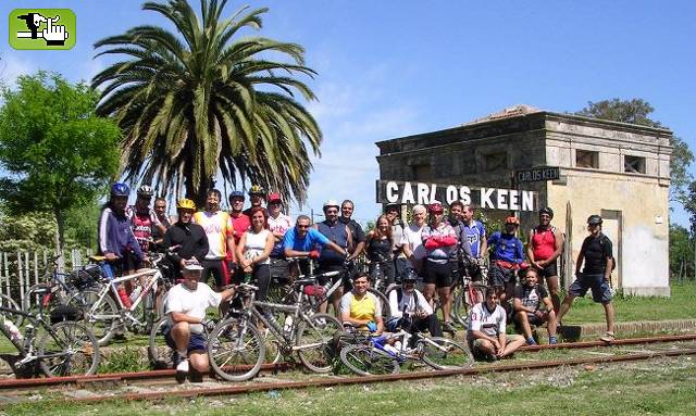 LOS MEGA EN CARLOS KEEN