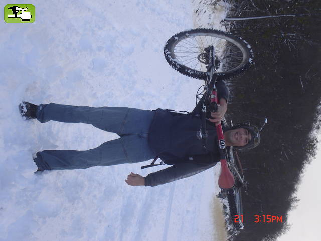 con la bike al hombro
