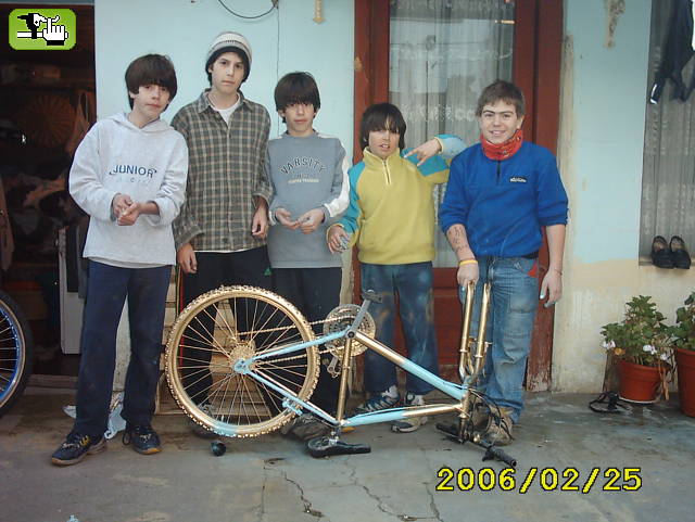 VOLVER AL FUTURO