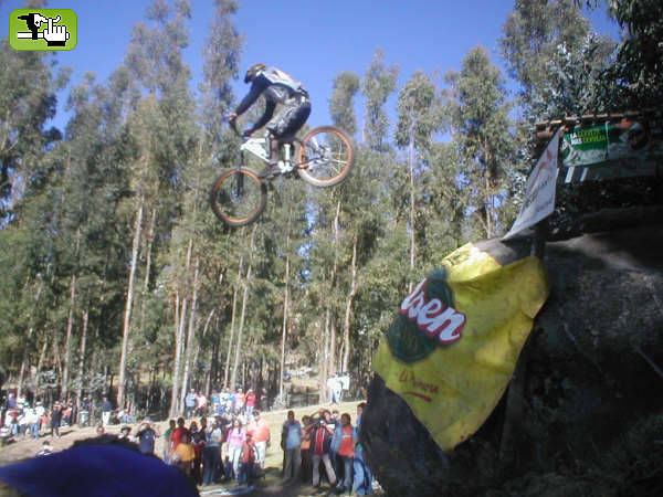 FESTIVAL DE HUANCHAC 2006 EN HUARAZ PERU