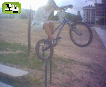 oscar fabello en barandillaaaaaaa