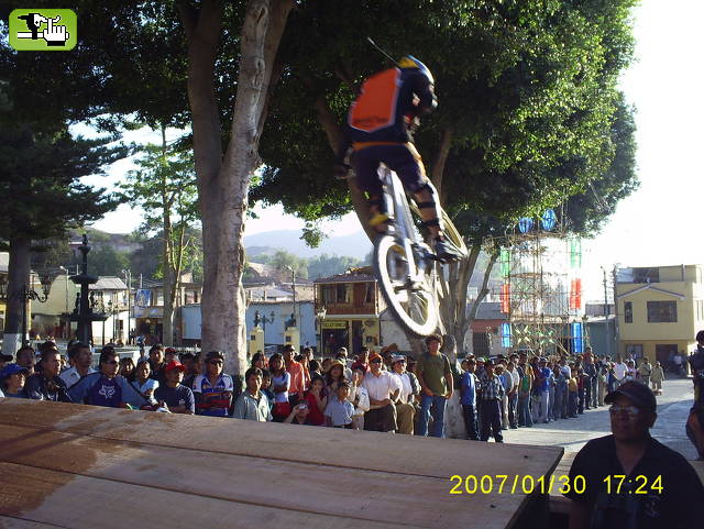 UN GRAN SALTO EN LA SUPERRAMPA