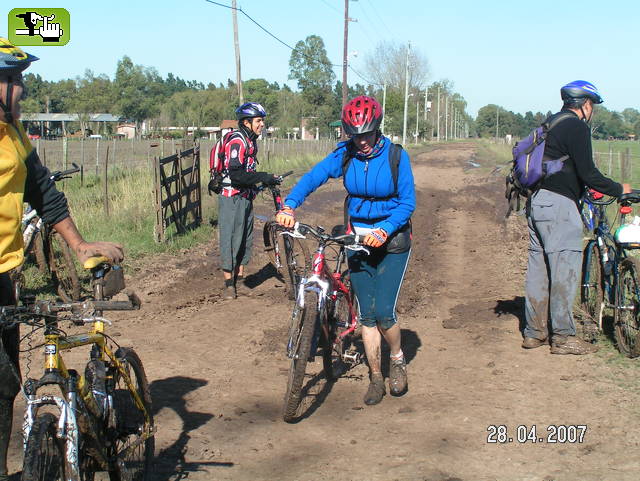 BARRO RUMBO A LA CHOZA