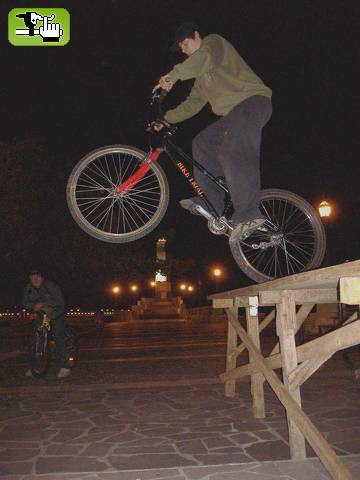 fuera abajoooo