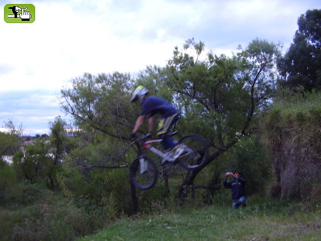 Rio Cuarto freerideando en el bco de cordoba