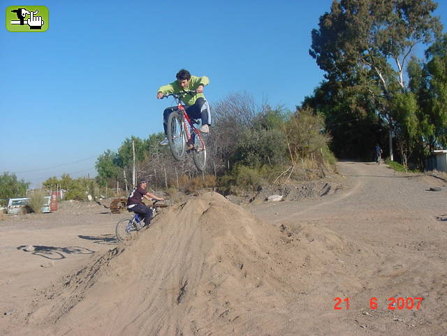 Yo sacando las patas jaajj