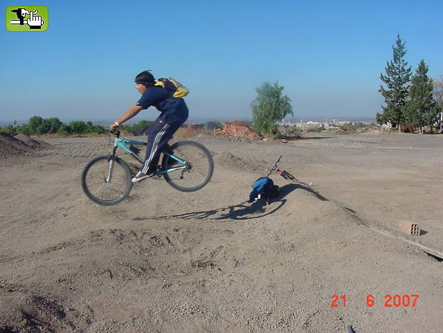 El guille saltando
