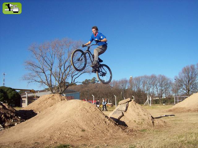 intento de one hand en los dirt