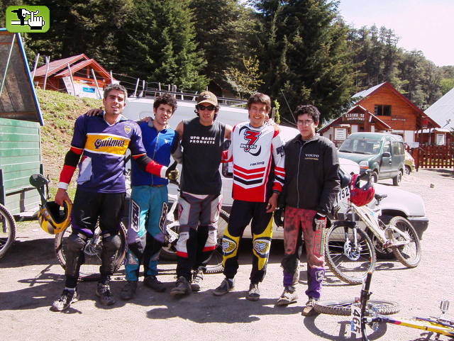 El team SMA en villa ,2003 o2004?