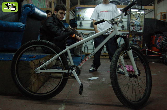 STOOGES prototipo