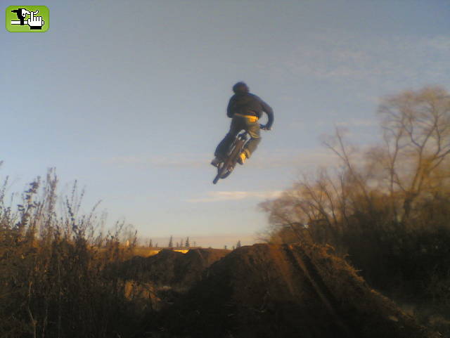 santi en la pista del banco