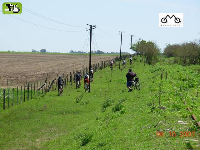 SENDERO POR LA VIA