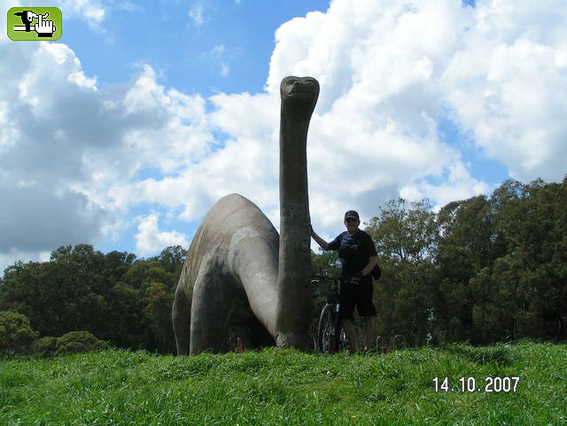 Dino en el Cerro del Triunfo