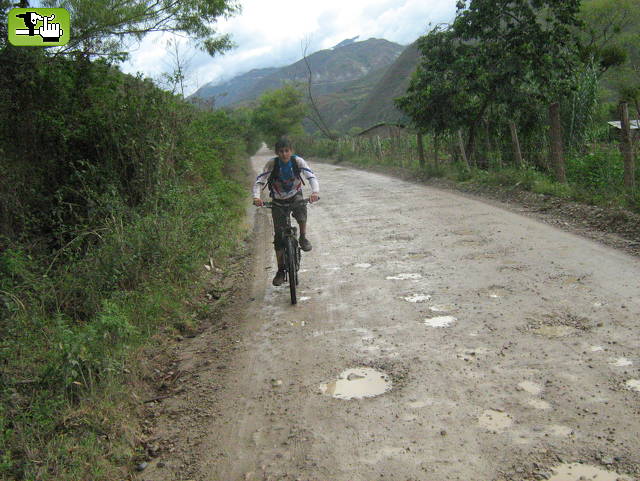 ,manejando en lluvia