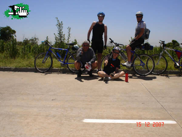 Tigre-Zarate /Los tres chiflados del pedal