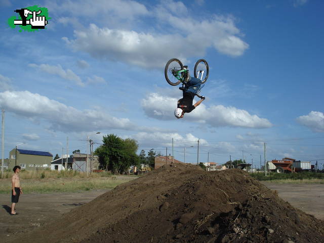 backflip tandil