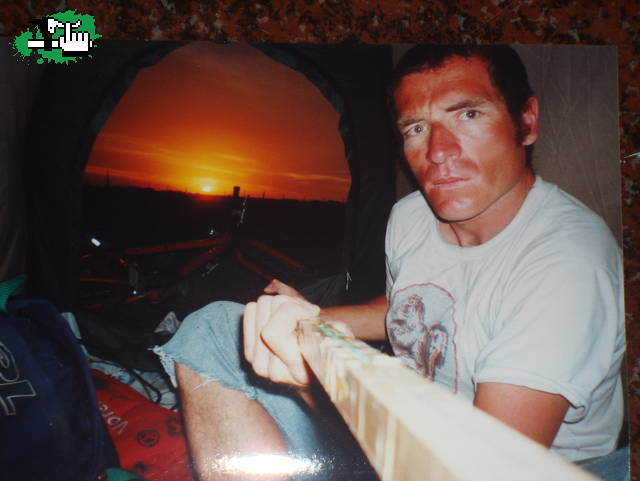 cae la tarde en mi carpa pasajera...