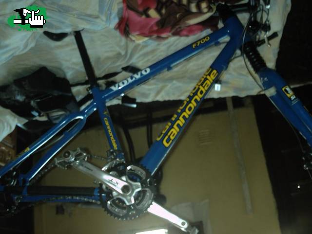 F700 VOLVO(BLUE TEAM)