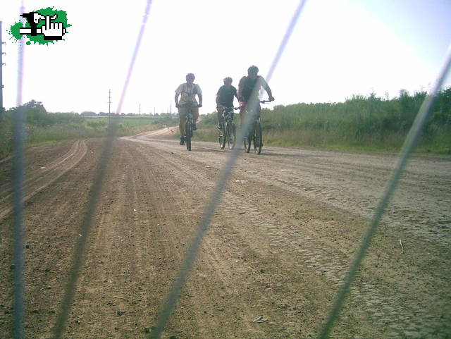 Locos del Pedal rumbo a Lima 180 km en menos de 15 hs