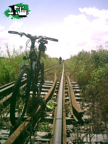 Locos del Pedal a pura via. 180 Km en menos de 15 hs