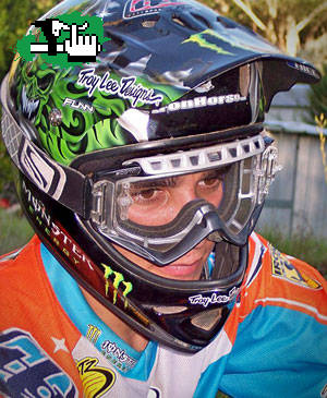 Sam Hill kontra Subaru