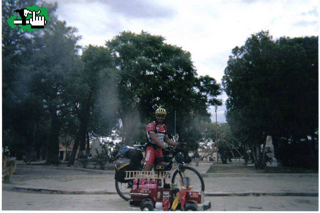 En Cruz del Eje (Cordoba), plaza prinpal
