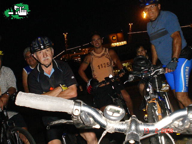 Los tres chiflados del pedal. Vuelo nocturno x Bs As