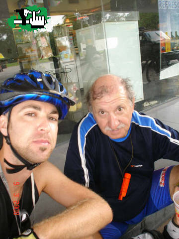 Los tres chiflados del pedal: Lanus - La Plata - Lanus