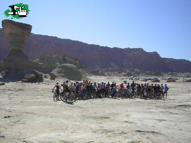 BIKE&TREK EN VALLE DE LA LUNA. 