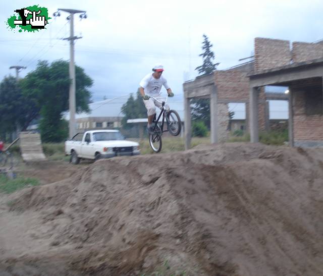 DIRTÖPÏA BIKE PARK