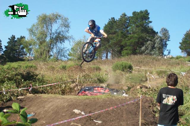 Poniendo alguito en la llegada del DH