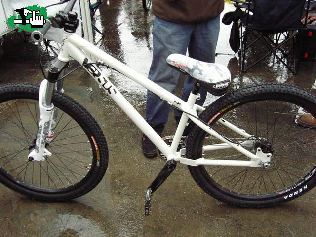 Versus Bikes Jab