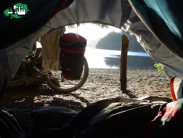 Amanecer en el lago Currue