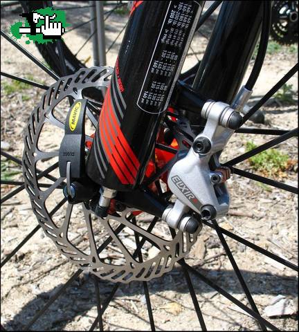 Avid Elixir R (2009)