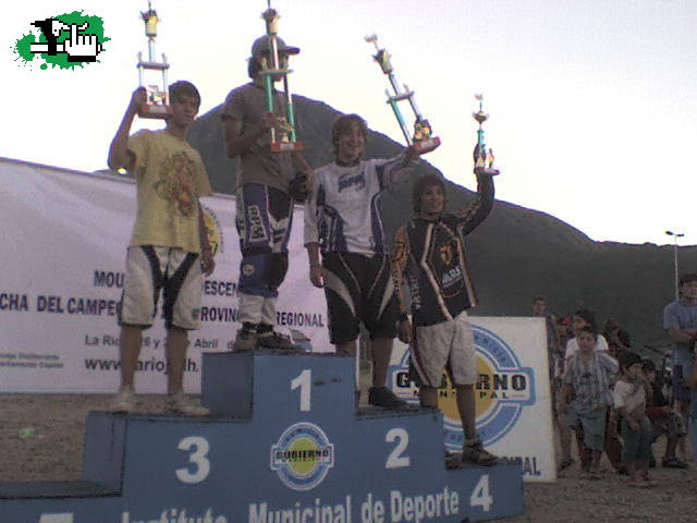 Catamarca en el podio Cadetes....