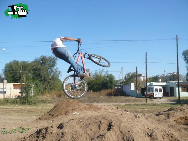 yoooo!!! tirando un 360... jeje 