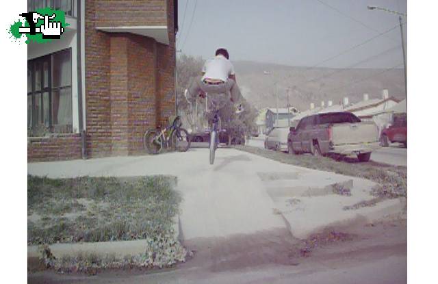 ceniziando un poco